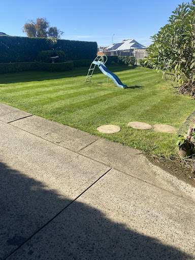 advanced lawns and gardens - Thumbnail