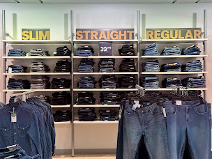 Photo n°15 de C&A à Mulhouse (Magasin de vêtements pour femmes)