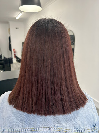 Revive hair lounge ettalong - Thumbnail