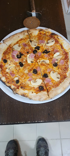 Photo 5 - DELICIOUS PIZZA&BAR
