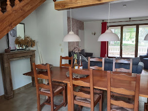 Photo n°20 de Tissendie à Bourg-de-Visa (Agence de location de chalets)