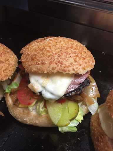 Photo 4 - FOOD BURGER