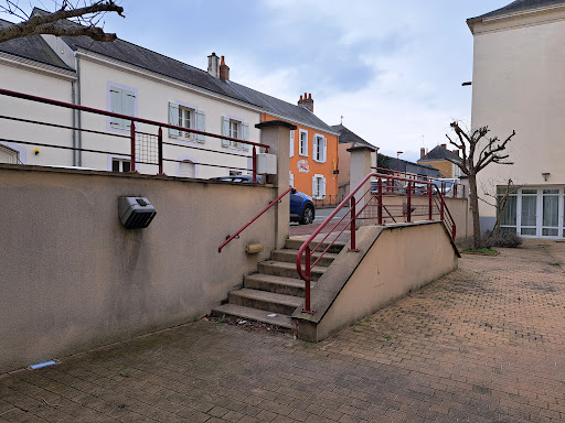 Photo de MAISON DE RETRAITE ALAIN ET JEAN CRAPEZ à Saint-Mars-la-Brière (72470)