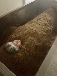 ヒノキ酵素風呂Hachi（はち）