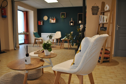 Natur'Essence - Massages bien-être // Emma KALUN