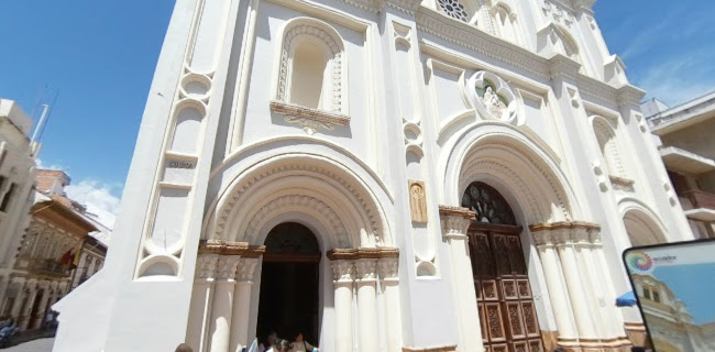Comentarios y opiniones de Basílica y Santuario Católico Nuestra Señora del Perpetuo Socorro | Cuenca
