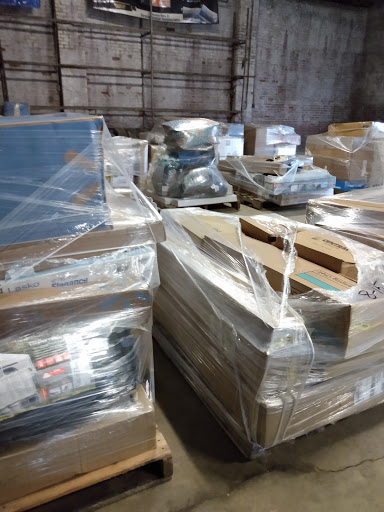 Bryants Deals Pallet Liquidation Warehouse llc - Thumbnail