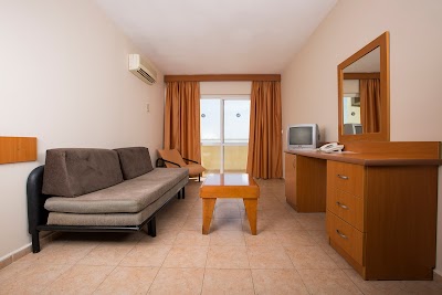 Tuntas Family Suites Kusadasi