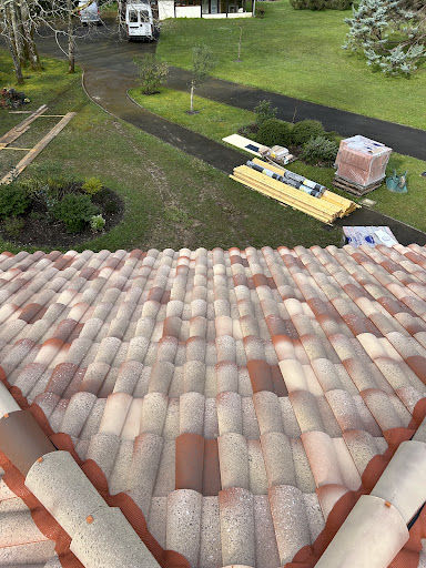 Photo de CHARLET RÉNOVATION - COUVREUR GIRONDE TOITURE 33 à Tresses (33370)