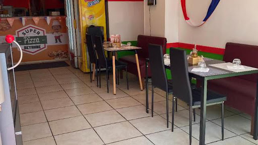Photo 8 - HOLLYWOOD BURGERS & PIZZA