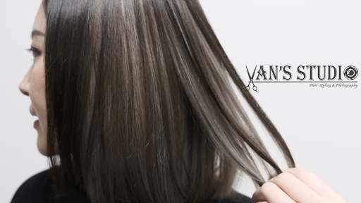Van’s Studio - Visual