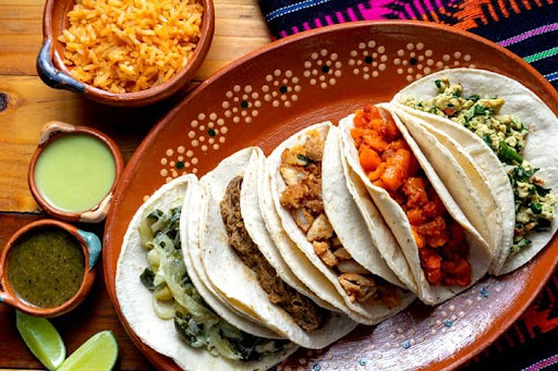 Tlayudas El Rincóncito Mexicano Pdc.