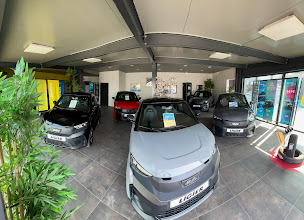 Photo n°1 de LIGIER STORE - BRUN PRESTIGE MOTORS PUGET SUR ARGENS - VOITURES SANS PERMIS LIGIER à Puget-sur-Argens (Vendeur de voitures d'occasion)