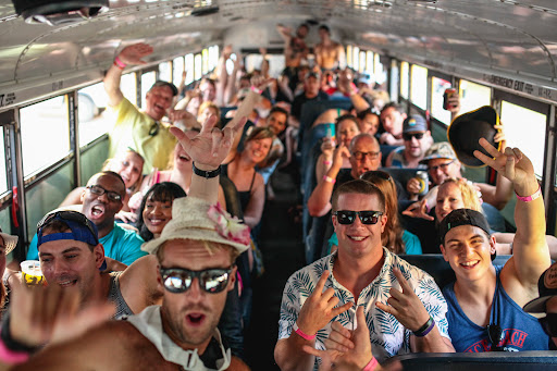 Tamarindo Party Bus - Beach & Pool Crawl