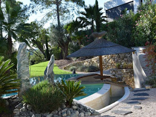 Photo n°1 de Perles De Pierres à Juvignac (Magasin de carrelage)