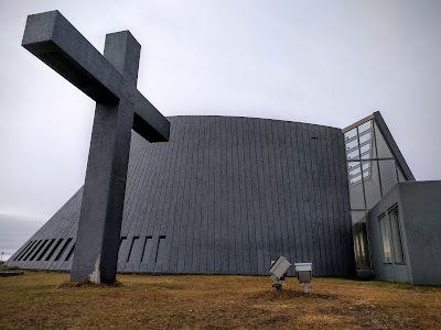 Photos of Bl&ouml;ndu&oacute;skirkja