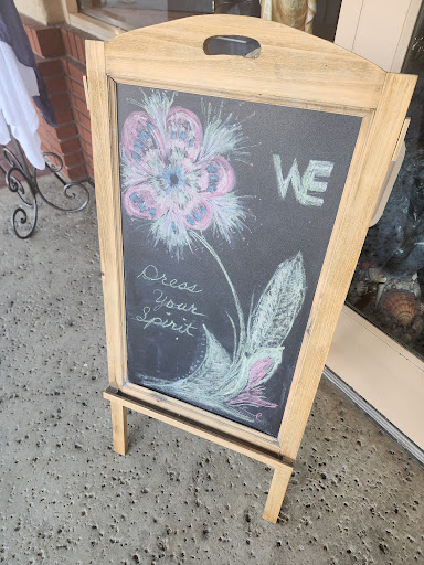 We Boutique Gallery - United States