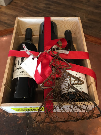 Vinestone Wine Co. - Visual