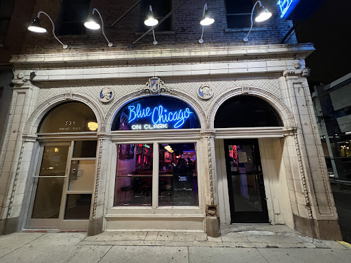 Blue Chicago - Visual