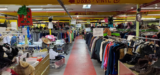Closed Store - Visual