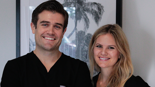 Jupiter Implant and Cosmetic Dentistry Logo