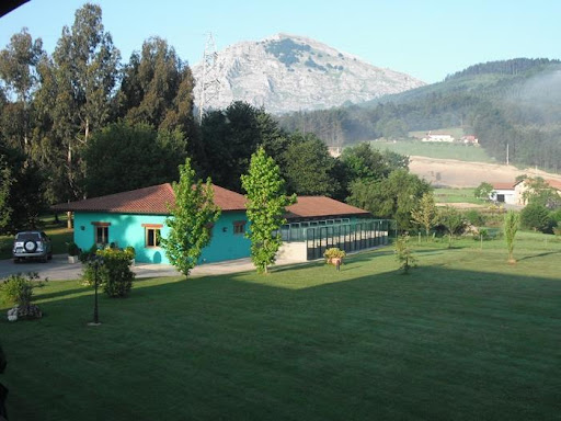 Hotel para perros Residencia Canina Kantarriketas