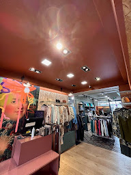 Photo n°12 de Ly&ly Gallery à Vaison-la-Romaine (Magasin de chaussures)