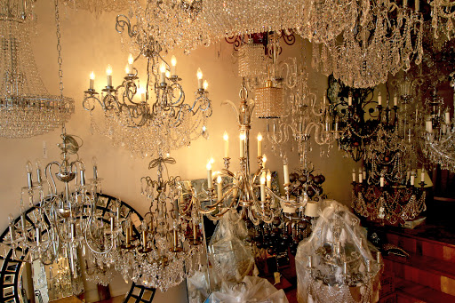 House of Chandeliers - Thumbnail