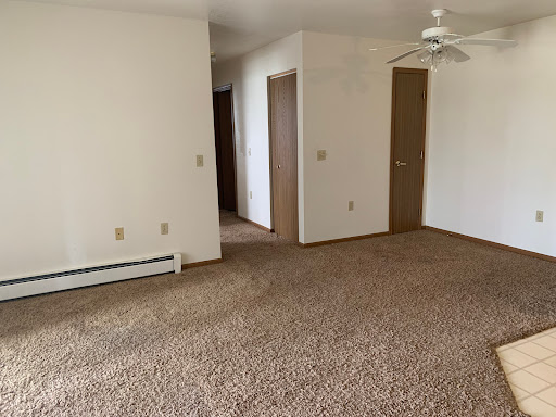 Lakeshore Apartments - Thumbnail