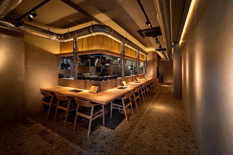 焼肉商店ろくまる