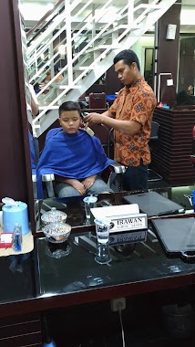 Paxi Barbershop, Author: Indra Tjang