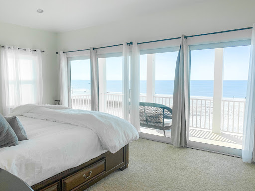 Grand Welcome Ft. Myers Beach - Vacation Rentals & Property Management - Thumbnail