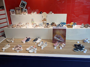 Photo n°8 de Anna M - Boutique de Chaussures et Accessoires à Houdan (Boutique d'articles de mode)