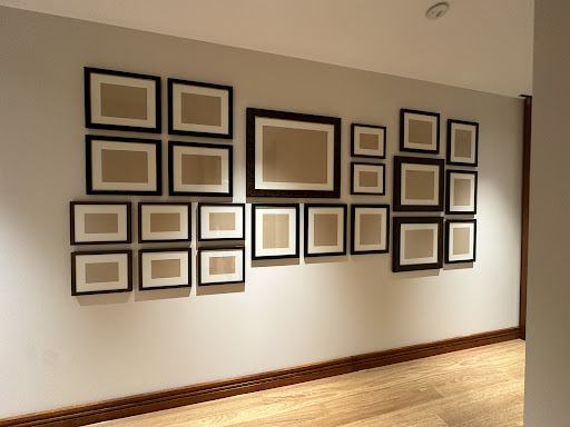 Sunshine Coast Picture Hanging