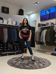 Photo n°10 de DJA THERESA - Styliste à Agen à Agen (Atelier de couture)