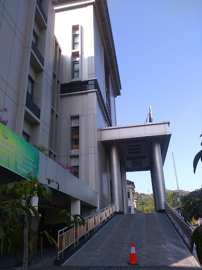 Photos of Kejaksaan Tinggi Jawa Tengah