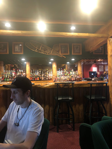 Grizzly Lounge - Thumbnail