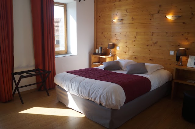 Logis Hôtel le Val d'Amby