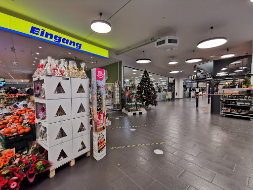 Einkaufszentrum Gleis 4 Gallery - Germany
