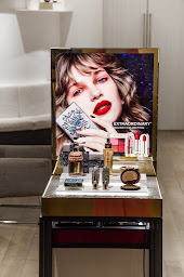 Photo n°16 de Guerlain Boutique et Suite Facialiste Francs Bourgeois à Paris (Parfumerie)