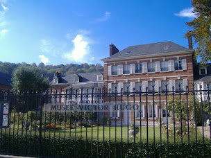 Photo n°58 de Camping Barre Y VA à Rives-en-Seine (Piscine couverte)