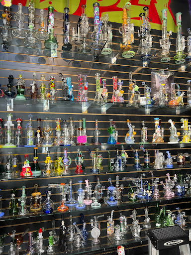 High Life Smoke Shop Cornelius - Thumbnail