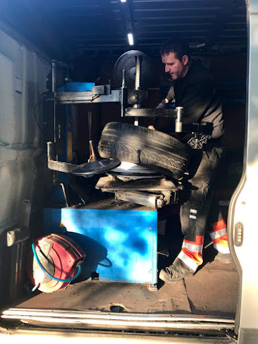 Comments and reviews of All About Tyres