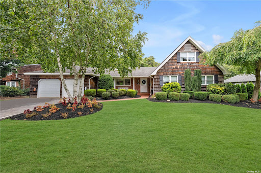 Lisa Pincus, Douglas Elliman Real Estate - Thumbnail