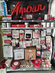 Photo n°22 de Joyeuses Fées à Chambry (Magasin d'articles de fête)