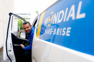 Photo n°7 de Mondial Pare-Brise - Point Relais - Les Pieux à Les Pieux (Garage automobile)