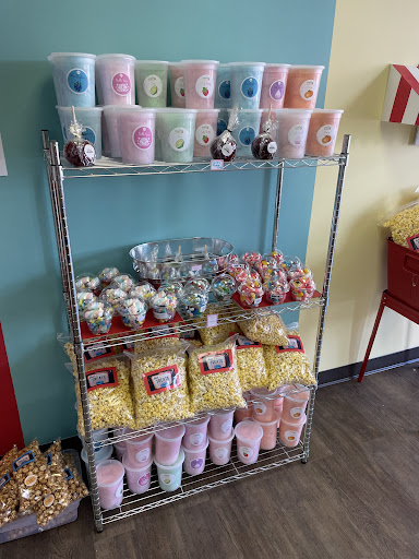 Reel Treats Popcorn & Sweets - Thumbnail