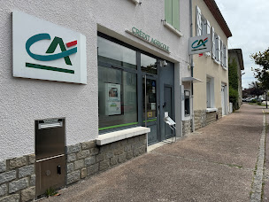 Photo n°11 de Crédit Agricole Centre Ouest à Oradour-sur-Glane (Agence d'assurance)