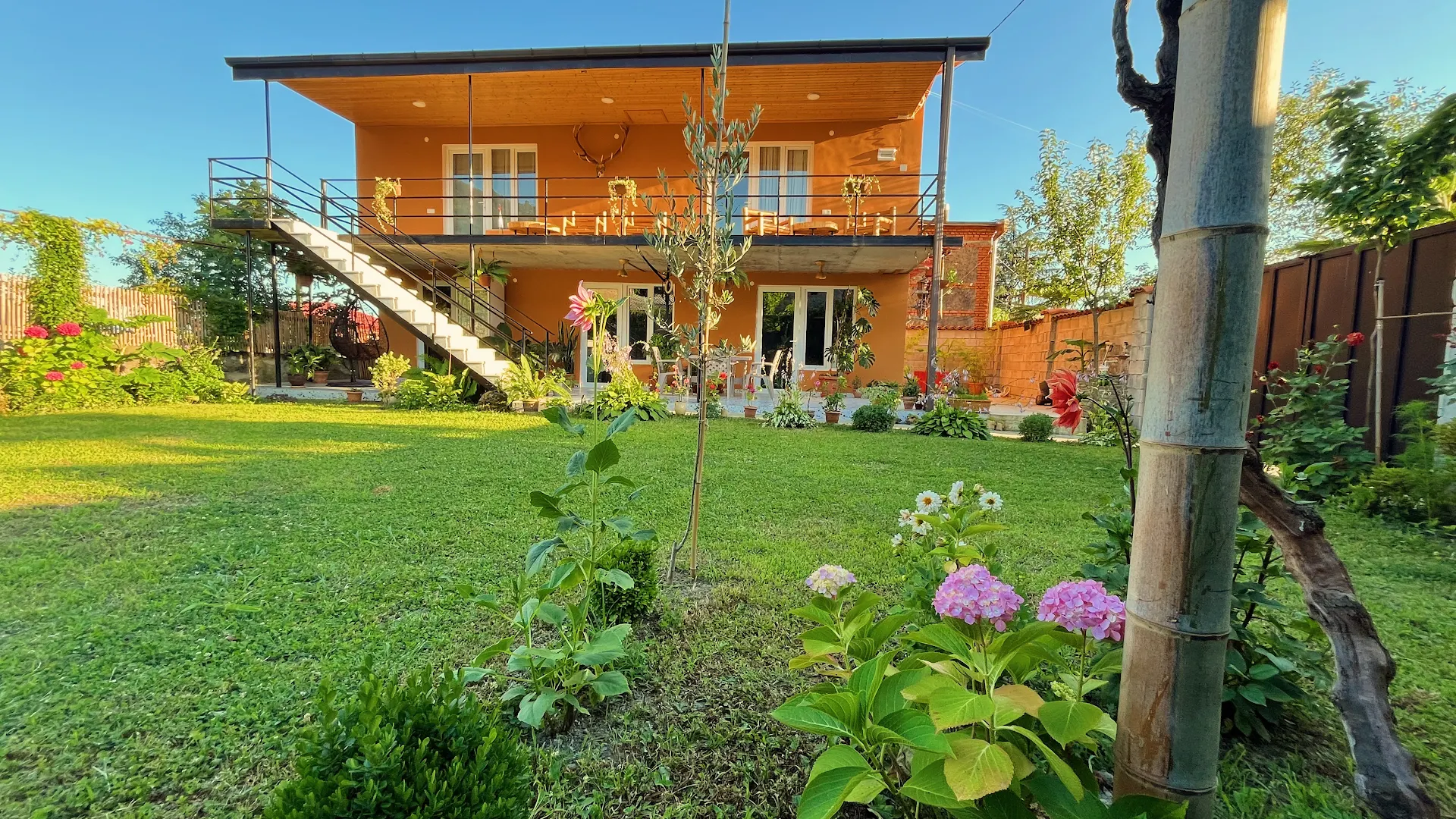 HOTEL MOUNTAIN VIEW