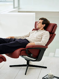 Photo n°45 de Espace Stressless Chailly-en-Bière - Fauteuil relax - Canapés à Chailly-en-Bière (Magasin de meubles de bureau)